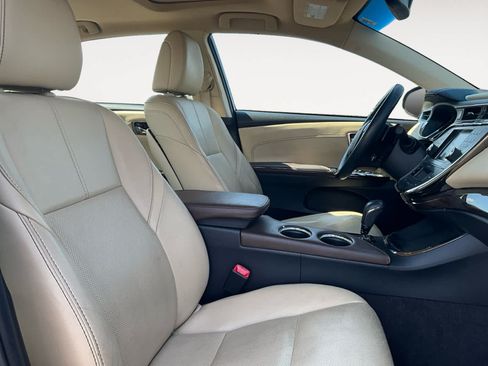 Used 2014 Toyota Avalon Limited FWD image 15