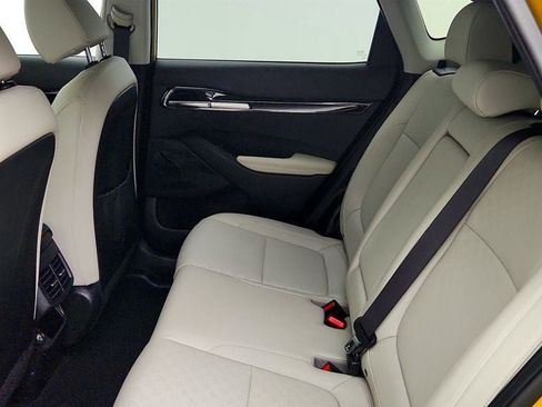Used 2021 Kia Seltos SX AWD/4WD image 21