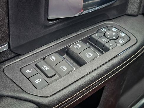 New 2026 RAM 2500 Laramie w/ Night Edition AWD/4WD image 13