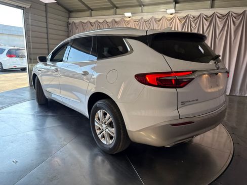 Used 2020 Buick Enclave Essence w/ Sound and Sites Package AWD/4WD image 7
