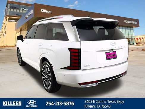 Used 2026 Hyundai Palisade Calligraphy FWD image 6