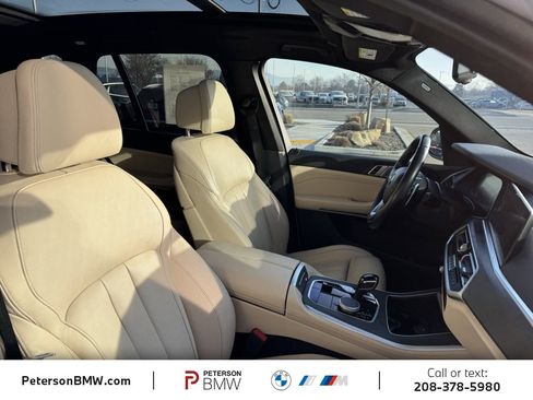 Used 2022 BMW X5 xDrive40i w/ Luxury Seating Package image 19