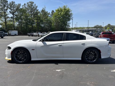 Used 2023 Dodge Charger Scat Pack RWD image 4