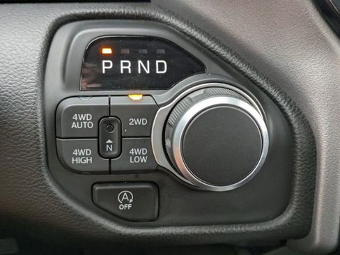 Used 2025 RAM 1500 Big Horn AWD/4WD image 24