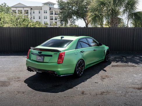 Used 2019 Cadillac CTS V w/ Luxury Package RWD image 27