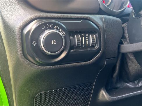 Used 2020 Jeep Wrangler Unlimited Sport S AWD/4WD image 35