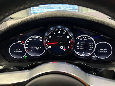 Used 2021 Porsche Cayenne S AWD/4WD image 18