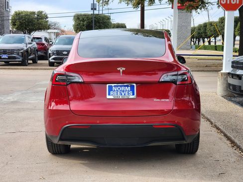 Used 2020 Tesla Model Y Long Range image 6