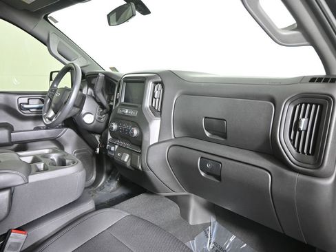 Used 2020 Chevrolet Silverado 1500 Custom Trail Boss w/ Custom Convenience Package image 15