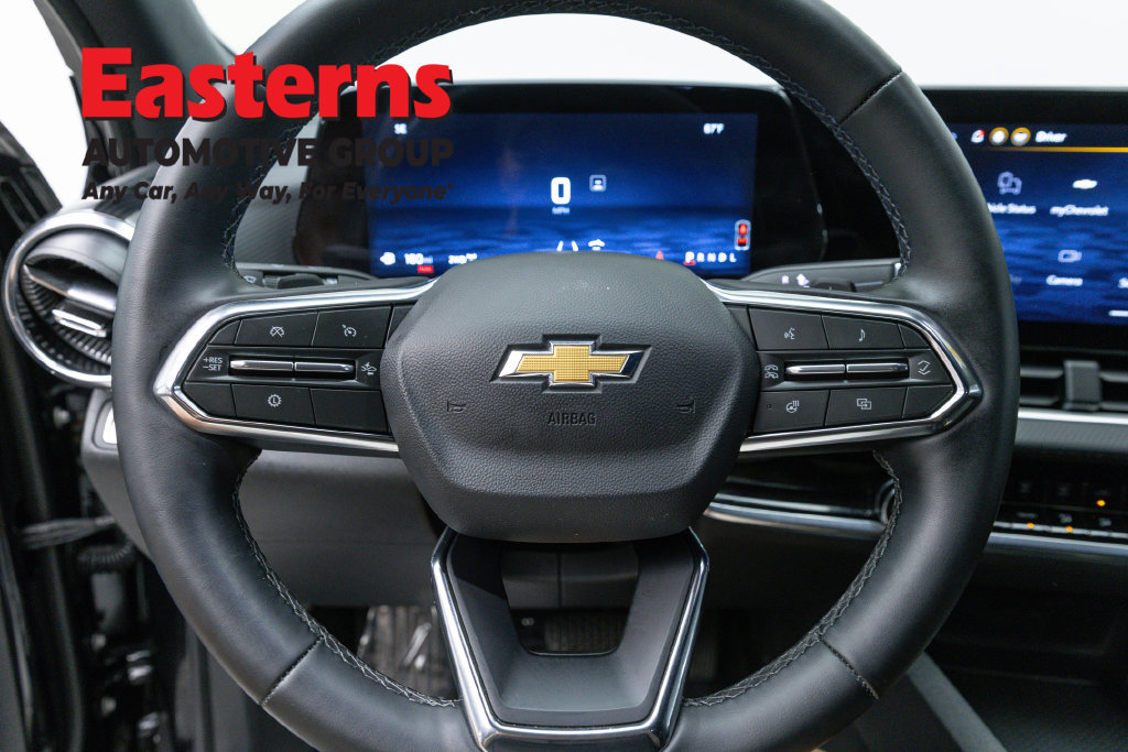 Used 2026 Chevrolet Equinox LT AWD/4WD image 11
