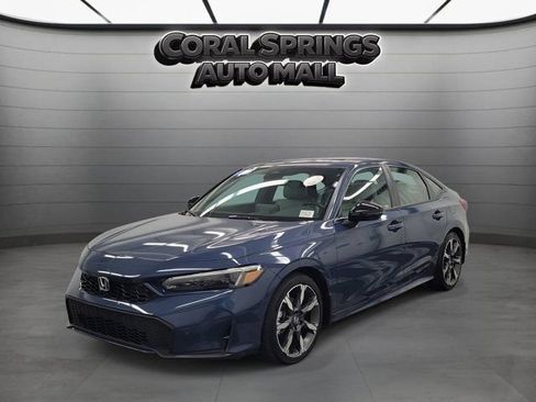 Used 2025 Honda Civic Sport image 3