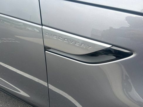 Used 2023 Land Rover Discovery S R-Dynamic AWD/4WD image 5