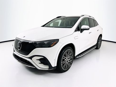 New 2026 Mercedes-Benz EQE 320 4MATIC SUV image 3