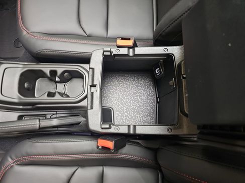 New 2026 Jeep Wrangler Unlimited Rubicon w/ Steel Bumper Group image 27