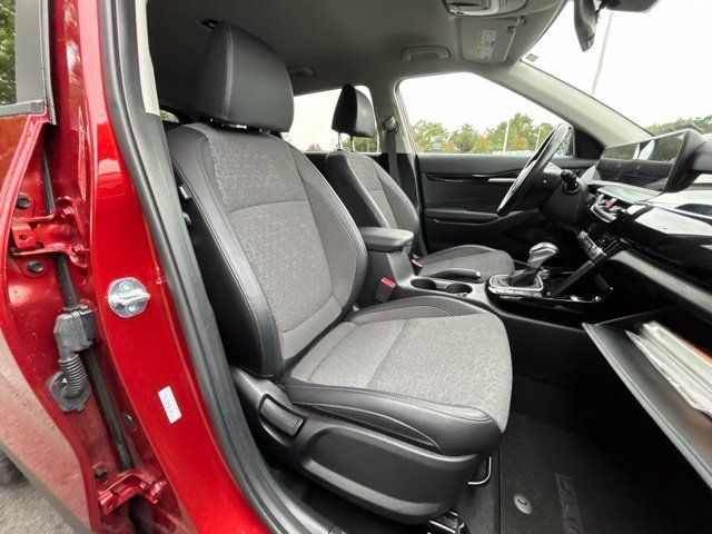 Used 2025 Kia Seltos S AWD/4WD image 32