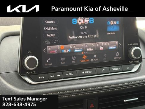 Used 2023 Nissan Rogue S image 10