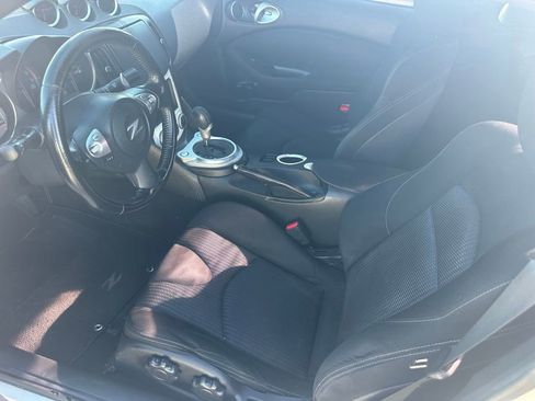 Used 2012 Nissan 370Z Coupe image 9