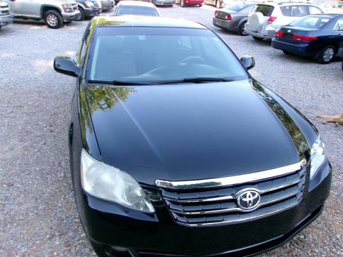 Used 2006 Toyota Avalon XLS FWD image 19
