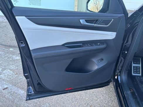 New 2026 Volkswagen Atlas Cross Sport SEL Premium R-Line image 10