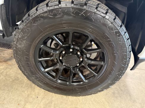 Used 2023 RAM 2500 Laramie AWD/4WD image 6