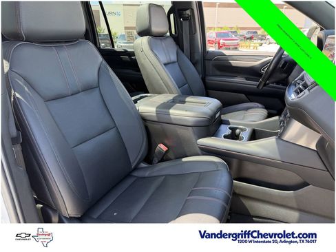 Used 2022 Chevrolet Suburban RST w/ Sport Performance Package AWD/4WD image 29