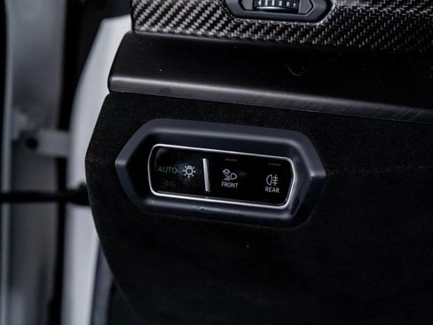 Used 2023 Lamborghini Urus Performante AWD/4WD image 59