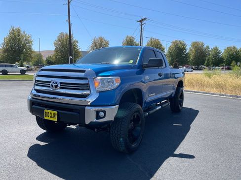 Used 2016 Toyota Tundra SR5 w/ TRD Off Road Package AWD/4WD image 7