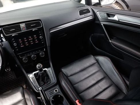Used 2019 Volkswagen GTI SE FWD image 24