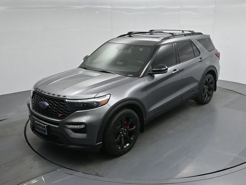 Certified 2021 Ford Explorer ST w/ Equipment Group 401A AWD/4WD image 36