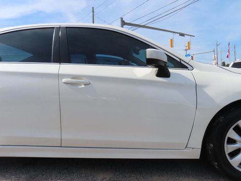 Used 2017 Subaru Legacy 2.5i Premium w/ Popular Package #1 AWD/4WD image 20