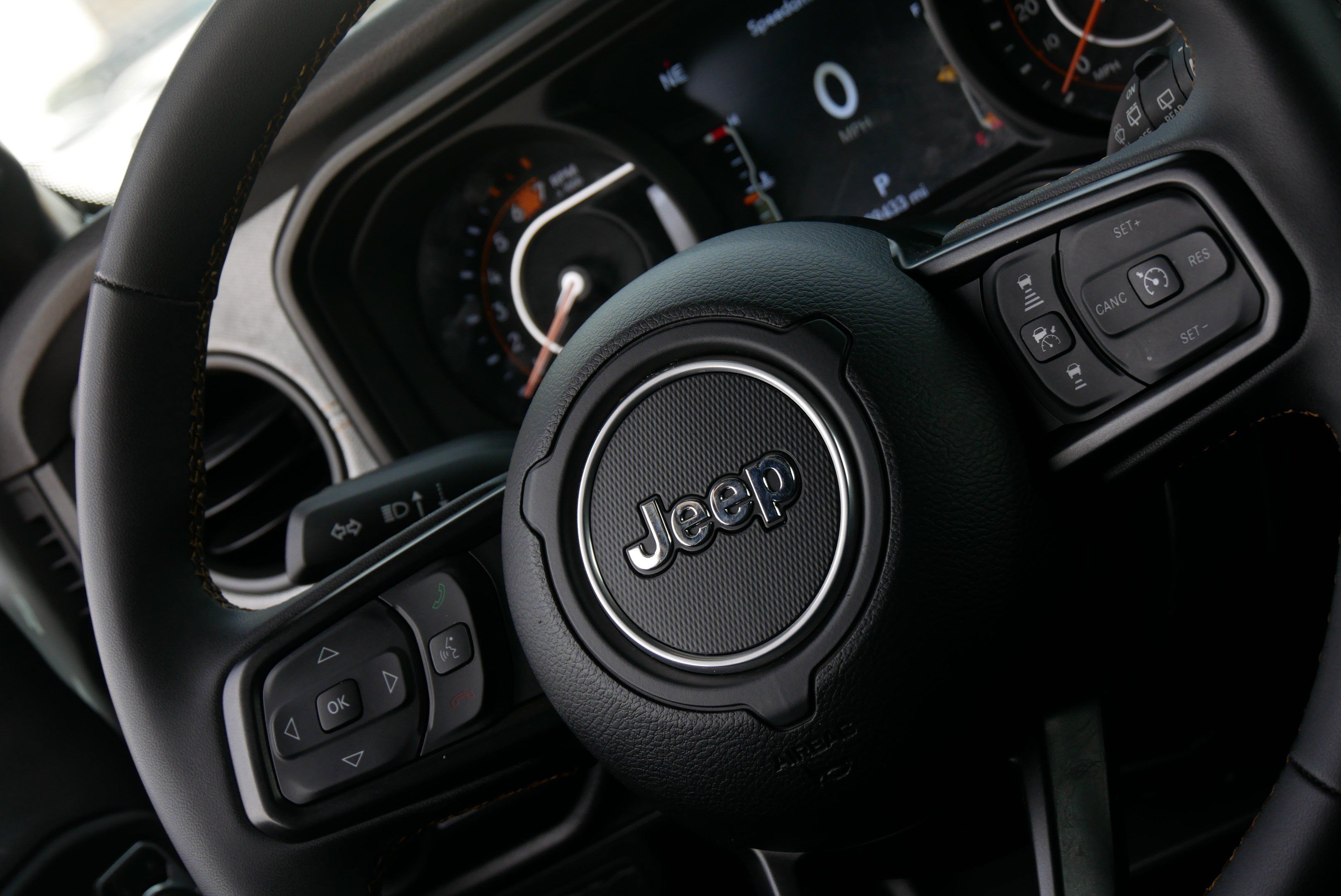 Used 2024 Jeep Wrangler Unlimited Sport AWD/4WD image 27