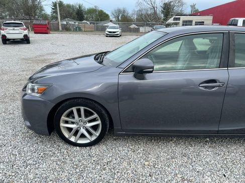 Used 2014 Lexus CT 200h w/ Seat Comfort Package image 4