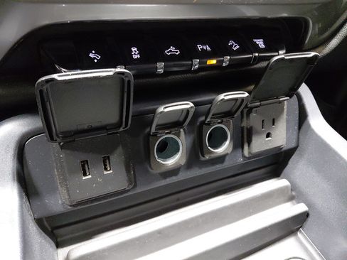 Used 2019 Chevrolet Silverado 2500 LTZ w/ Duramax Plus Package AWD/4WD image 38
