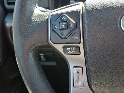 Used 2018 Toyota 4Runner Limited image 18