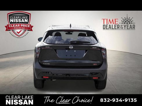 Certified 2025 Nissan Kicks SR FWD image 6