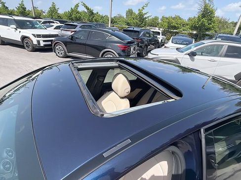 Used 2019 Mercedes-Benz C 300 Sedan image 21