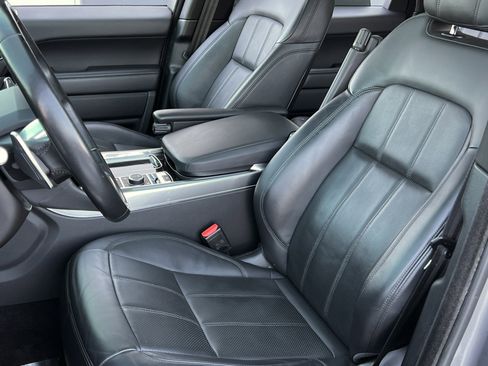 Used 2020 Land Rover Range Rover Sport HSE Dynamic image 4