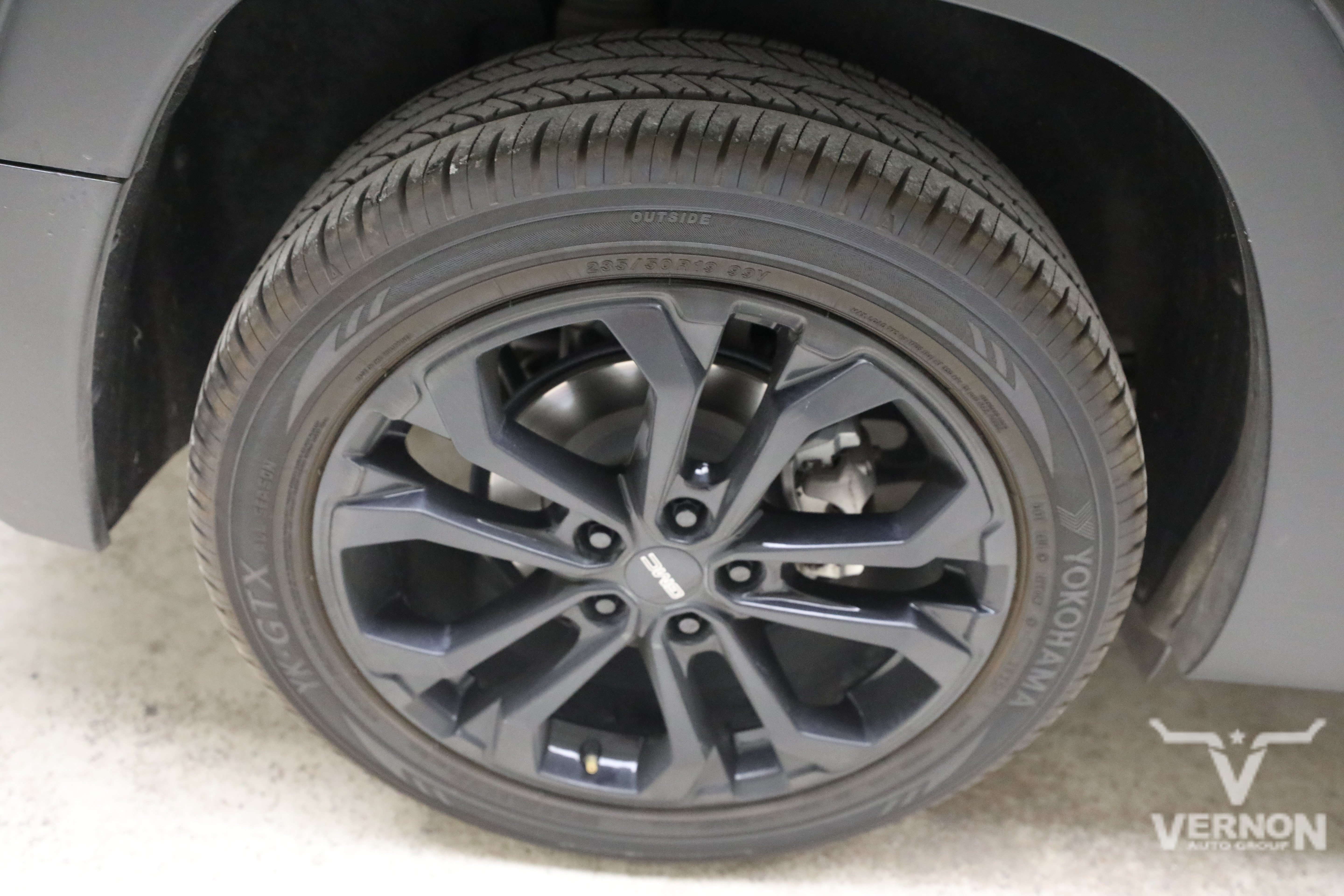 Used 2021 GMC Terrain SLT w/ Infotainment Package II FWD image 9