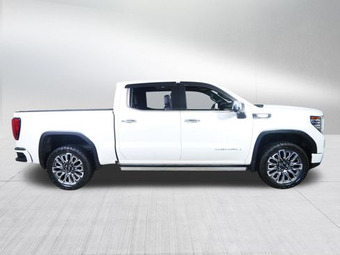 Used 2023 GMC Sierra 1500 Denali Ultimate AWD/4WD image 8