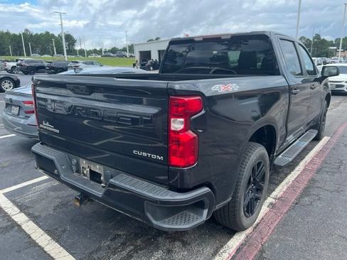 Used 2023 Chevrolet Silverado 1500 Custom AWD/4WD image 13