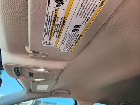 Used 2022 Buick Envision Essence w/ Safety Package image 26