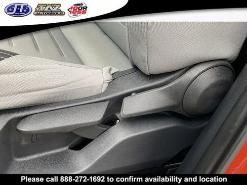 Used 2025 Toyota Tacoma TRD Off-Road AWD/4WD image 12