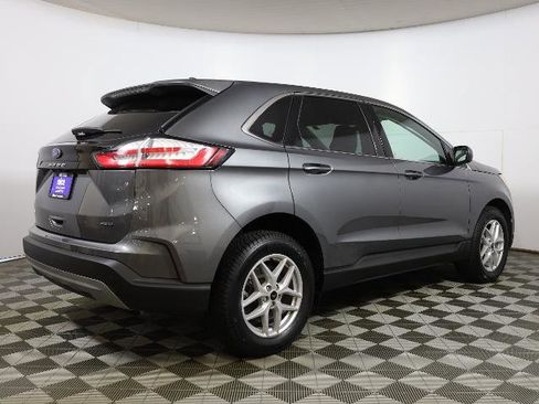 Certified 2024 Ford Edge SEL w/ Convenience Package AWD/4WD image 4