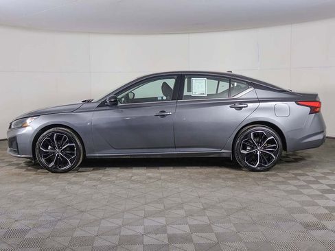 Used 2025 Nissan Altima 2.5 SR image 15