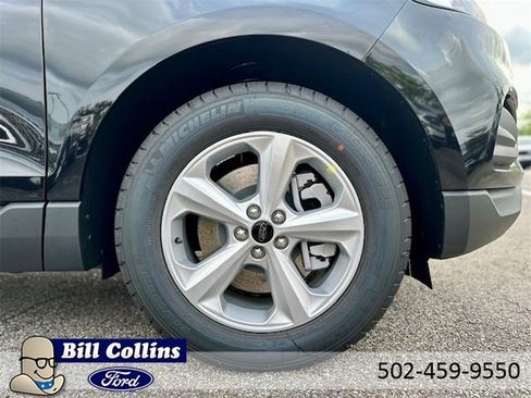 New 2024 Ford Edge SE image 4