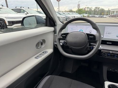 Certified 2024 Hyundai Ioniq 5 SEL image 15