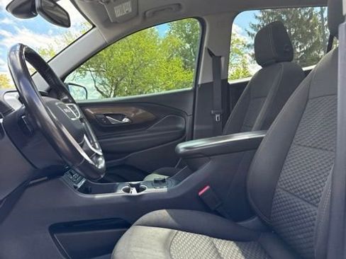 Used 2020 GMC Terrain SLE w/ Driver Convenience Package FWD image 8