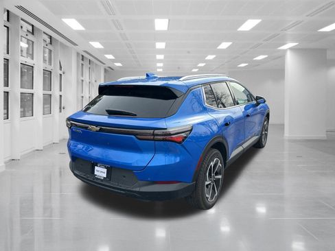 New 2026 Chevrolet Equinox EV LT image 5