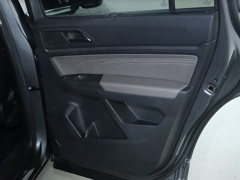 Used 2023 Volkswagen Atlas SEL Premium image 37