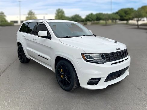 Used 2018 Jeep Grand Cherokee SRT image 1